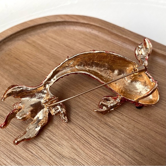 ✨Betsey Johnson Sakana Crystal Brooch - Picture 7 of 12